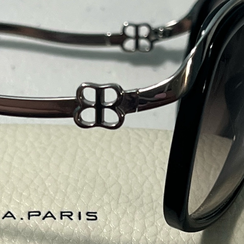Balenciaga Oversize Sunglasses - Picture 12 of 17